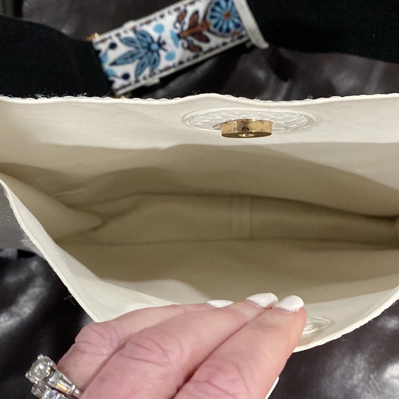 Ah•dorned crossbody bag - Picture 3 of 5